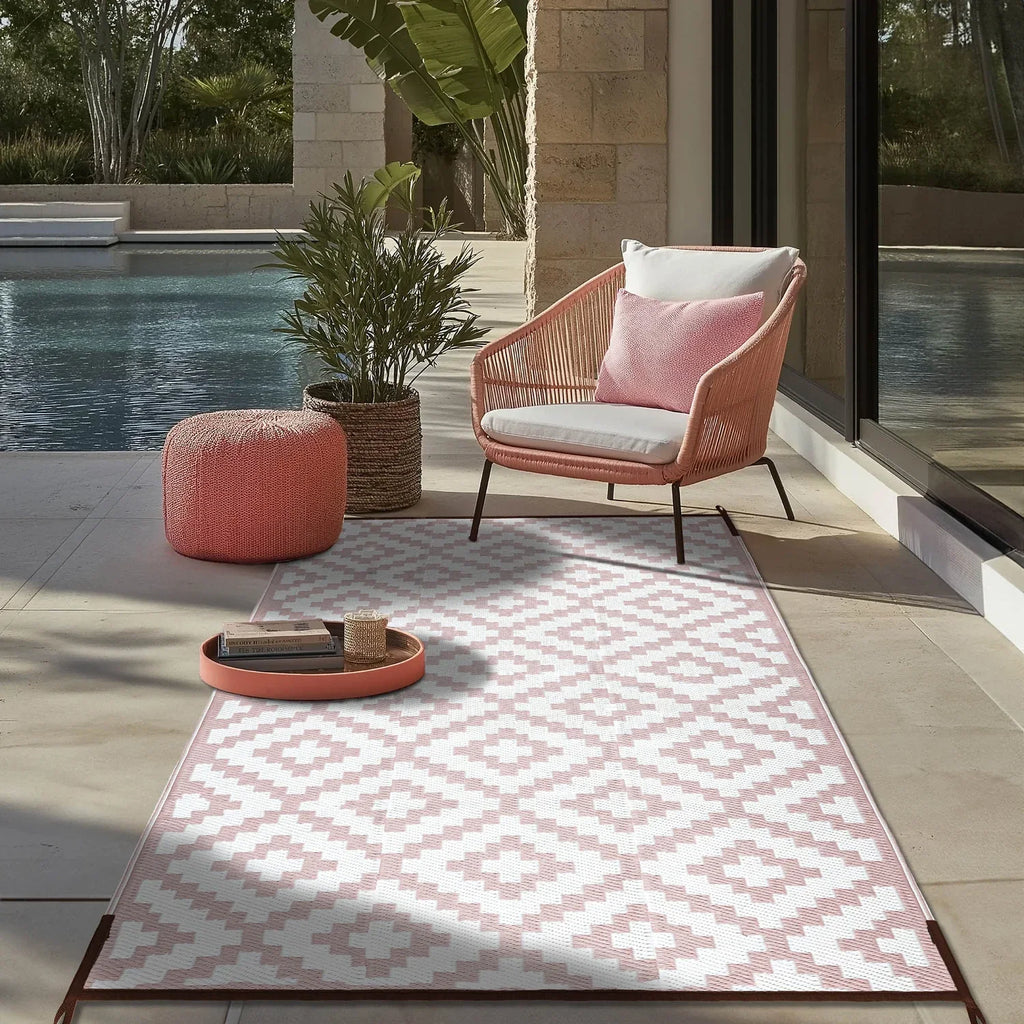 Stylish & Sustainable Outdoor Rugs for Your Pool Area