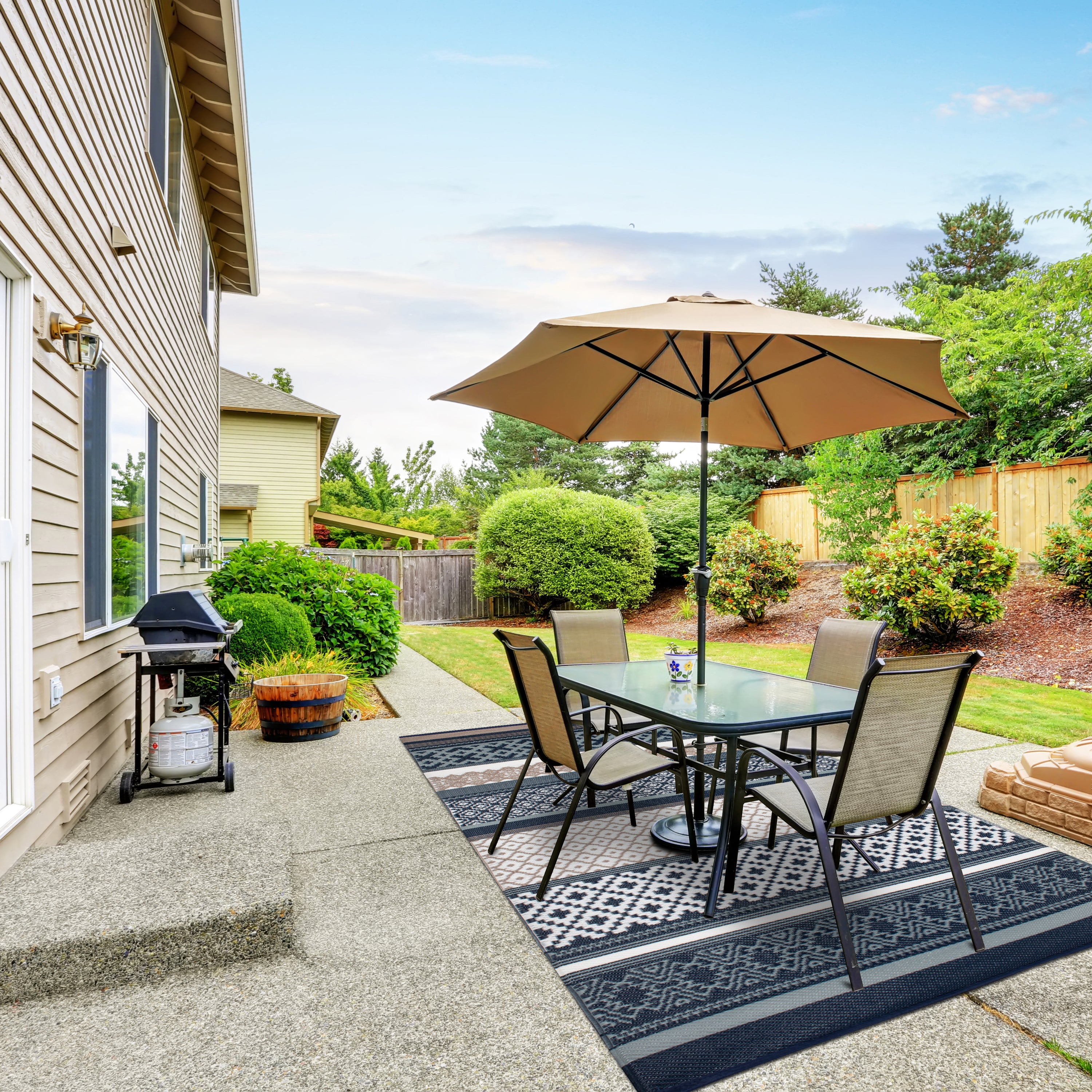 How To Choose An Outdoor Rug?