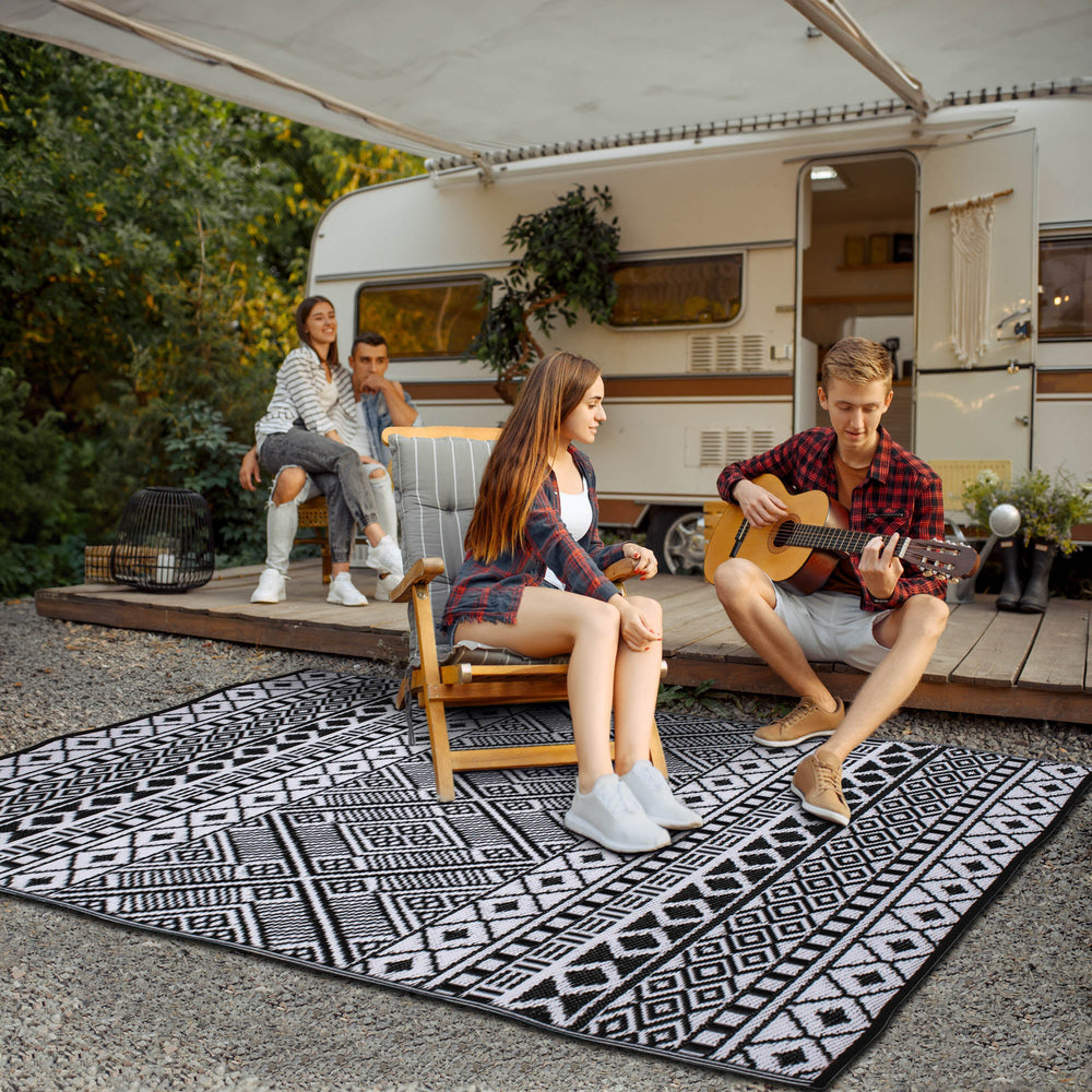Colour Psychology: Choosing the Right Shade Rug to Enhance Your Camping Mood