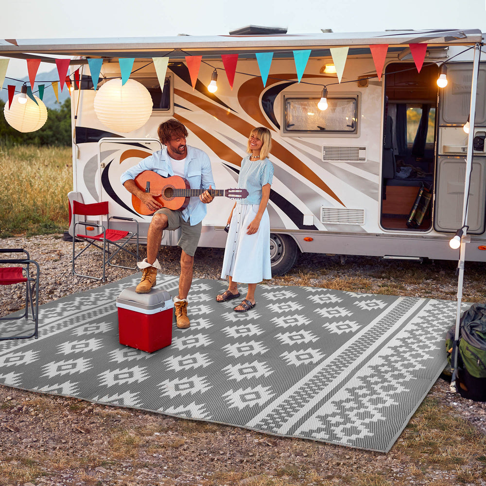 Top Features to Look for in a Camping Rug