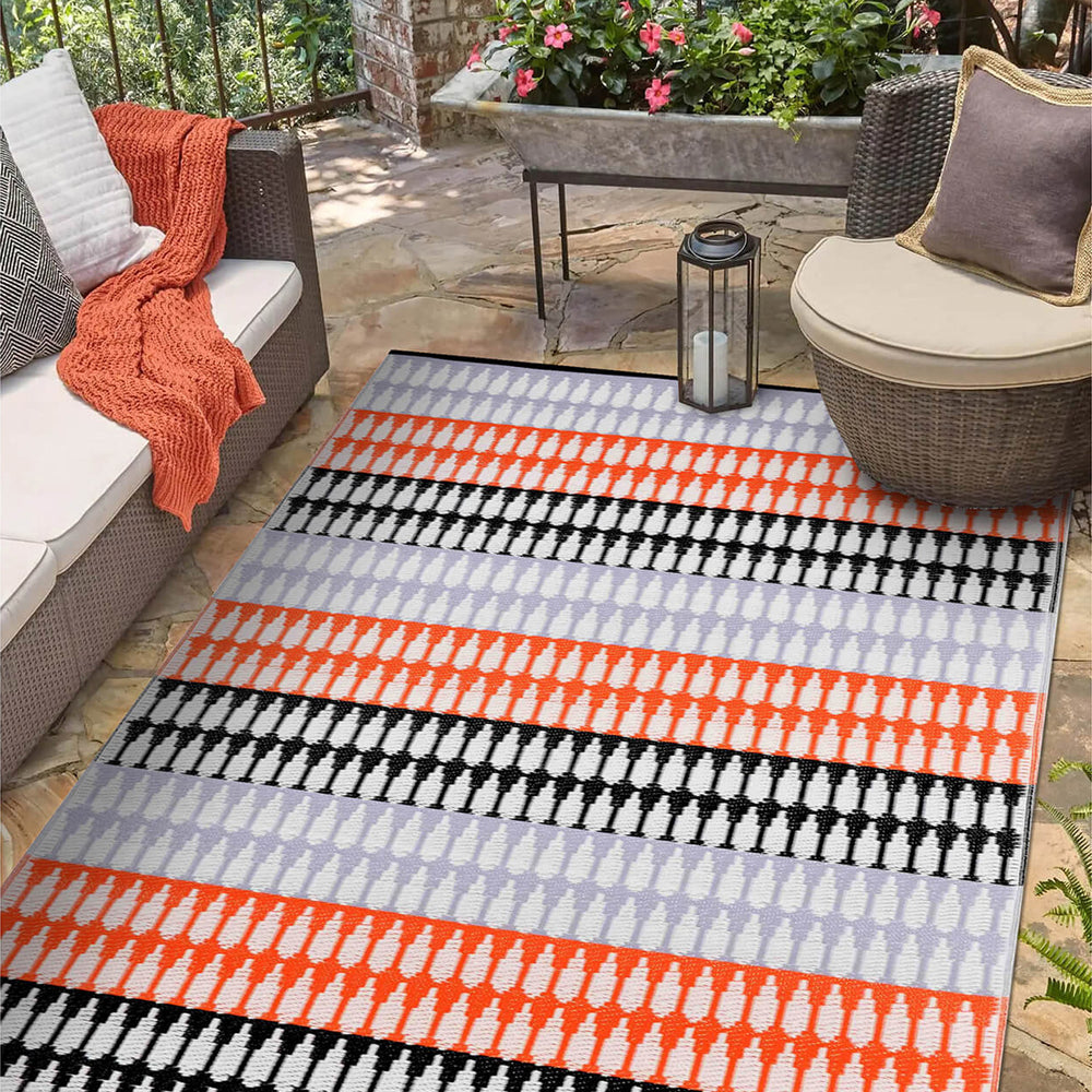 What To Look For When Buying An Outdoor Rug For Your Patio?
