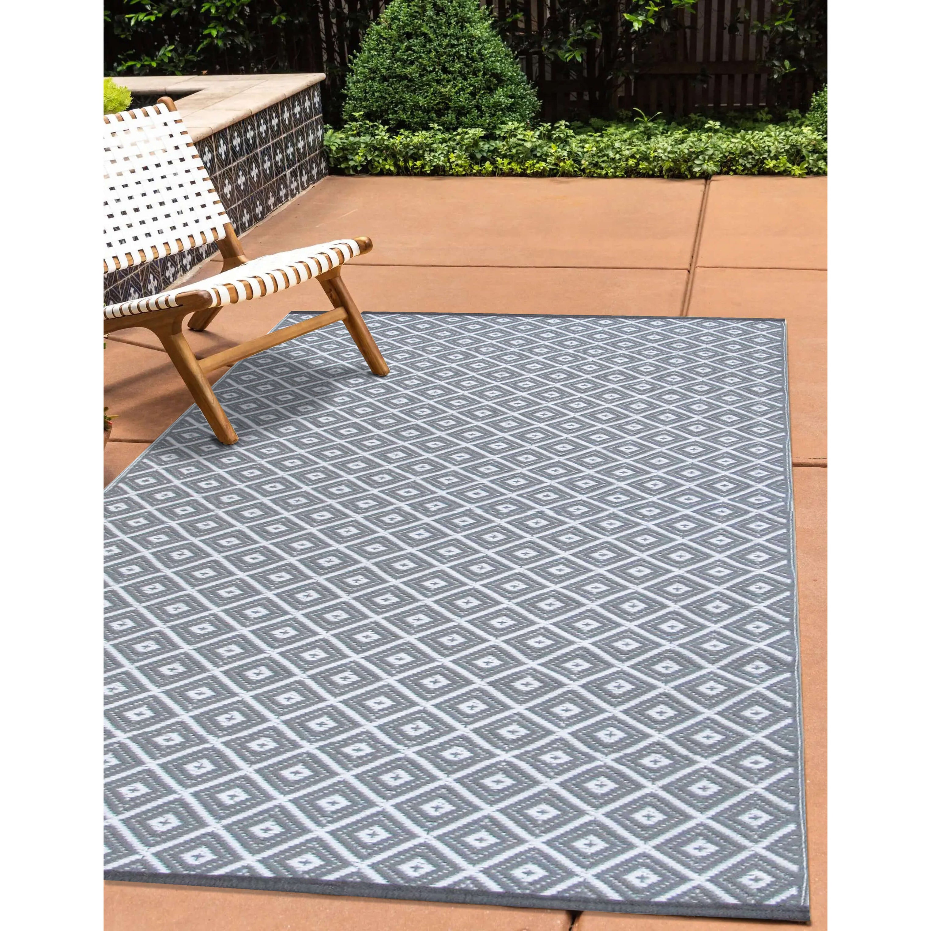 Arabian Nights Grey White Outdoor Rug