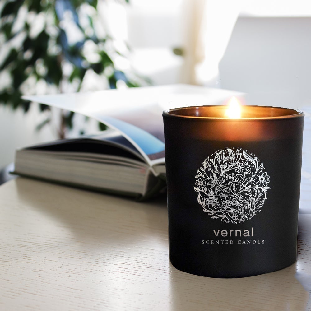 Vernal Ginger Snap Scented Candle ( White Tea & Ginger )