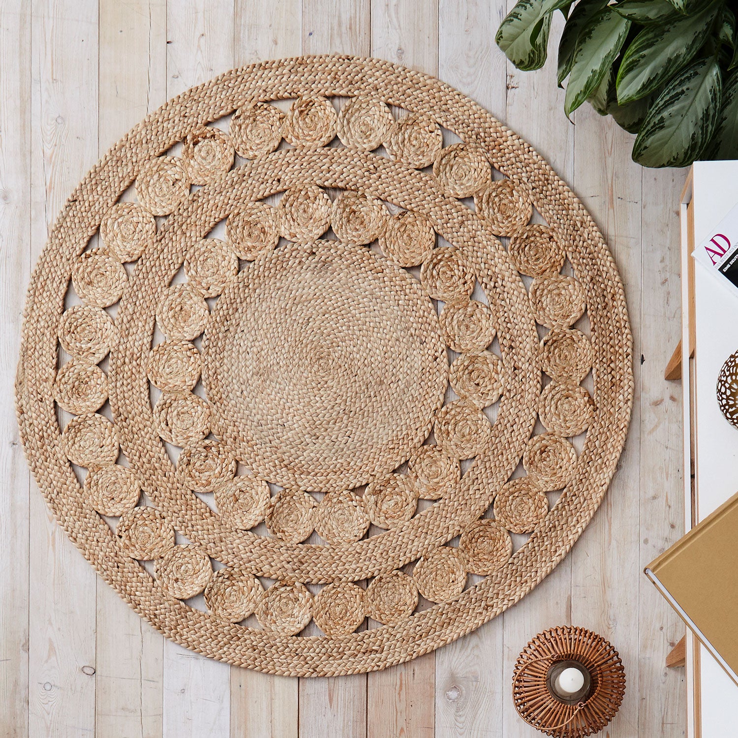 Excel Handwoven Round Jute Rug (Natural)